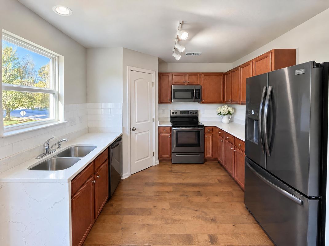 Property photo 2 of 104 Langhorne Dr