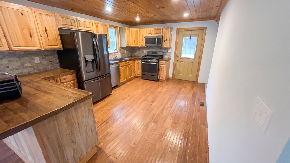 Property photo 2 of 101 2nd St