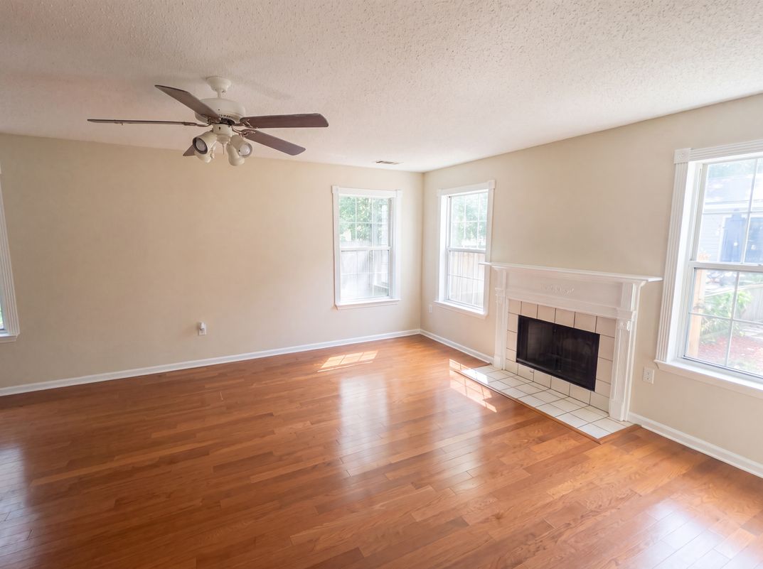 Property photo 3 of 101 Settlement Way
