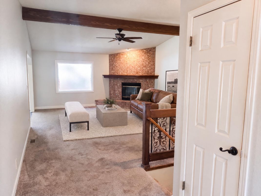 Property photo 3 of 2206 N Basswood Ct