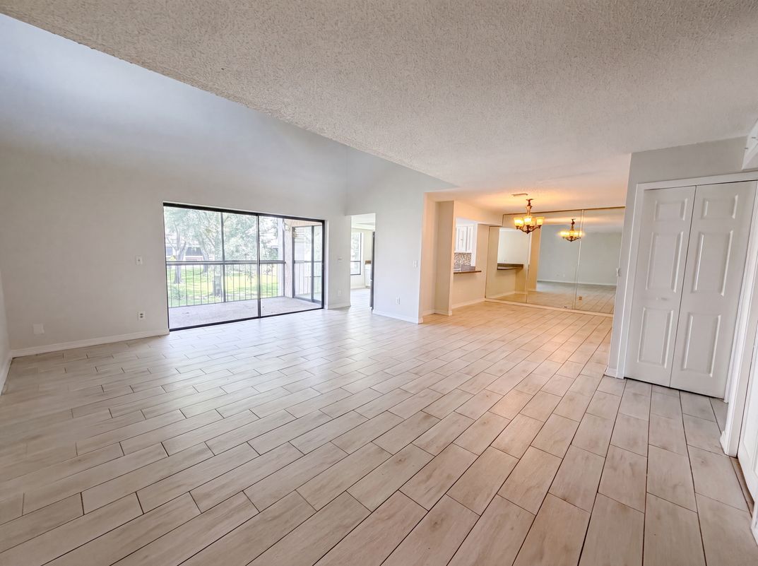 Property photo 3 of 4747 Puritan Cir # 523