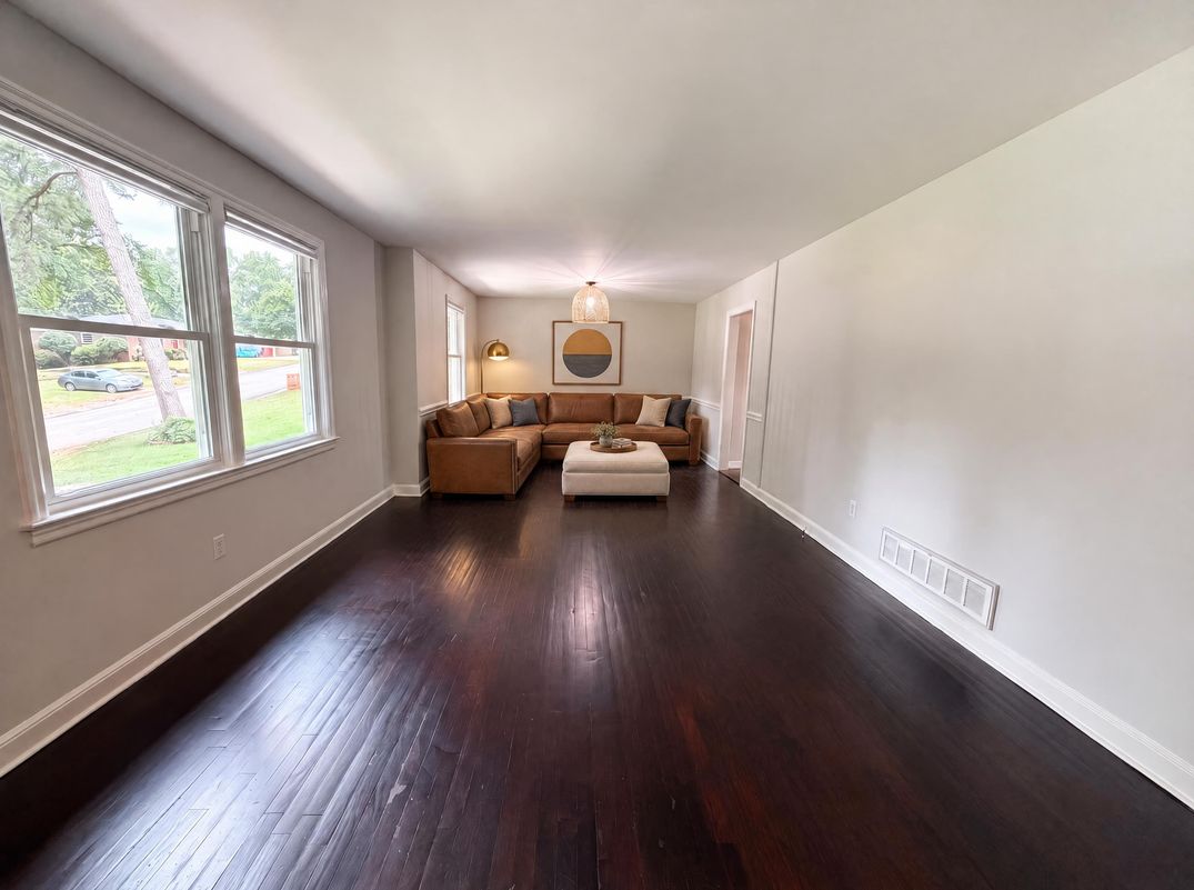 Property photo 3 of 1710 Fairhaven Dr