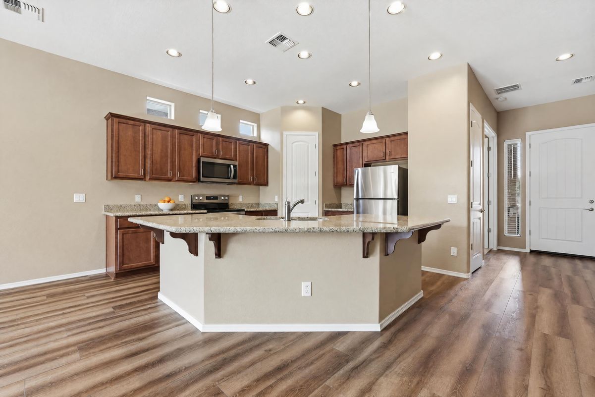 Property photo 2 of 6167 E Livingston Loop