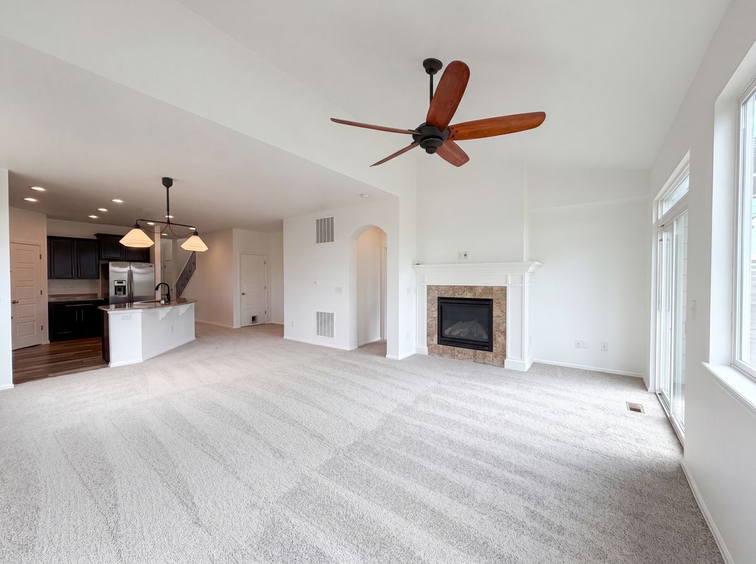 Property photo 3 of 8585 Raspberry Dr