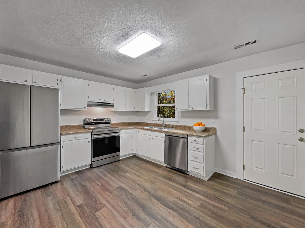 Property photo 2 of 4051 Gordon Ct