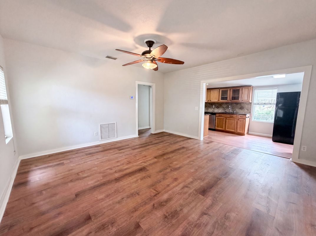 Property photo 3 of 642 Gardiner St