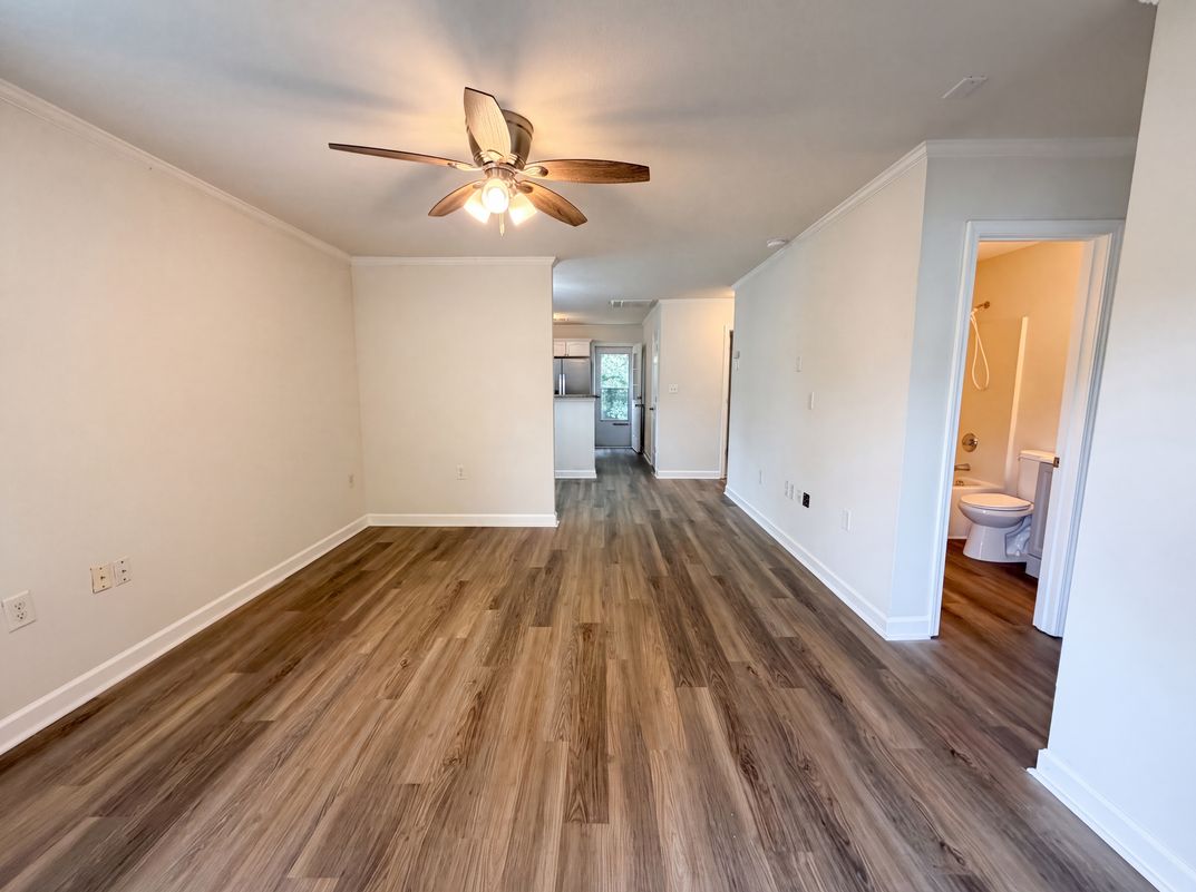 Property photo 3 of 946 Olde Towne Way