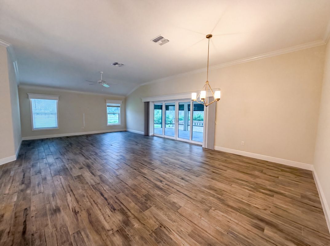 Property photo 3 of 314 Jameson Loop