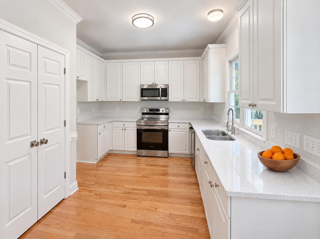 Property photo 2 of 2916 Woodslope Dr