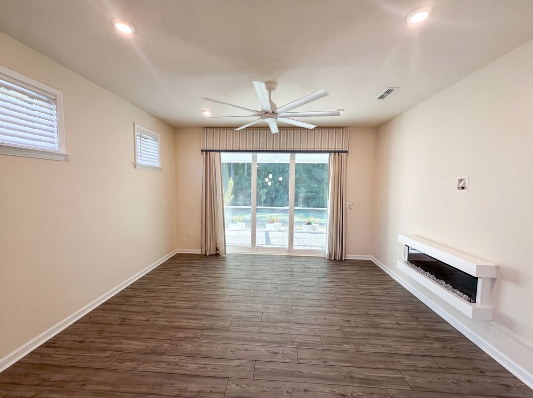 Property photo 3 of 1308 Rose Gum Way