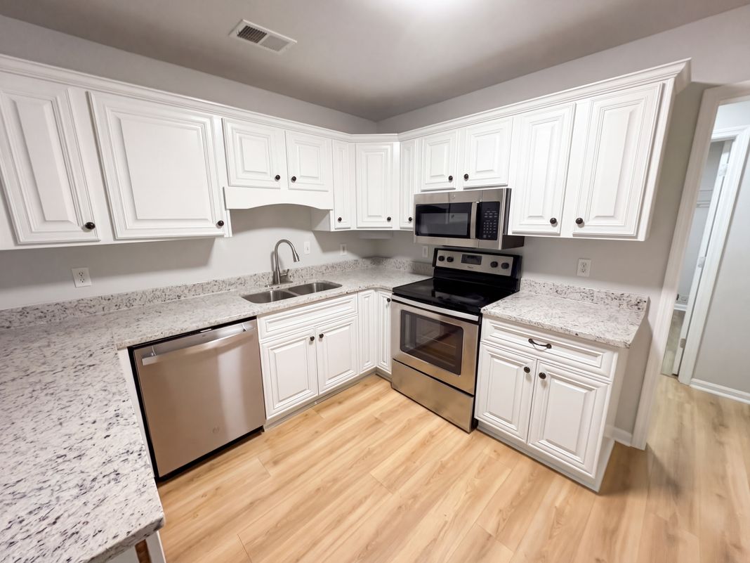 Property photo 3 of 1100 Timber Ridge Rd