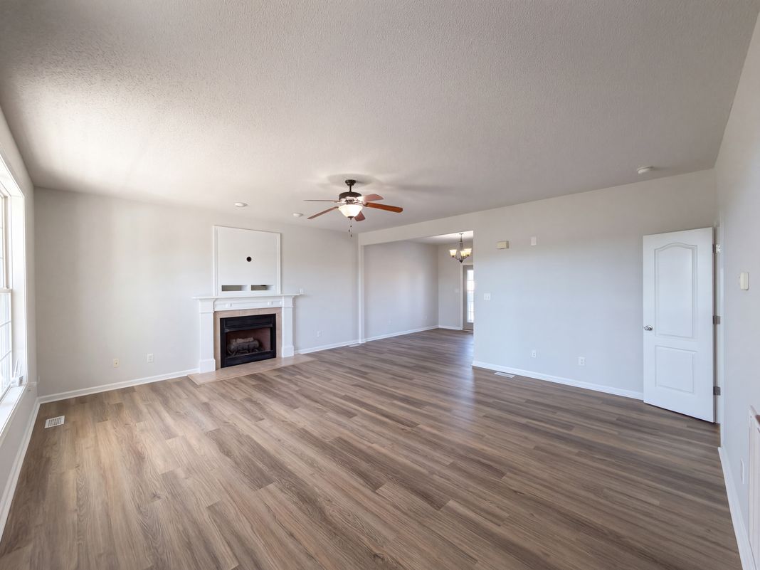 Property photo 3 of 4406 Battle Forest Rd
