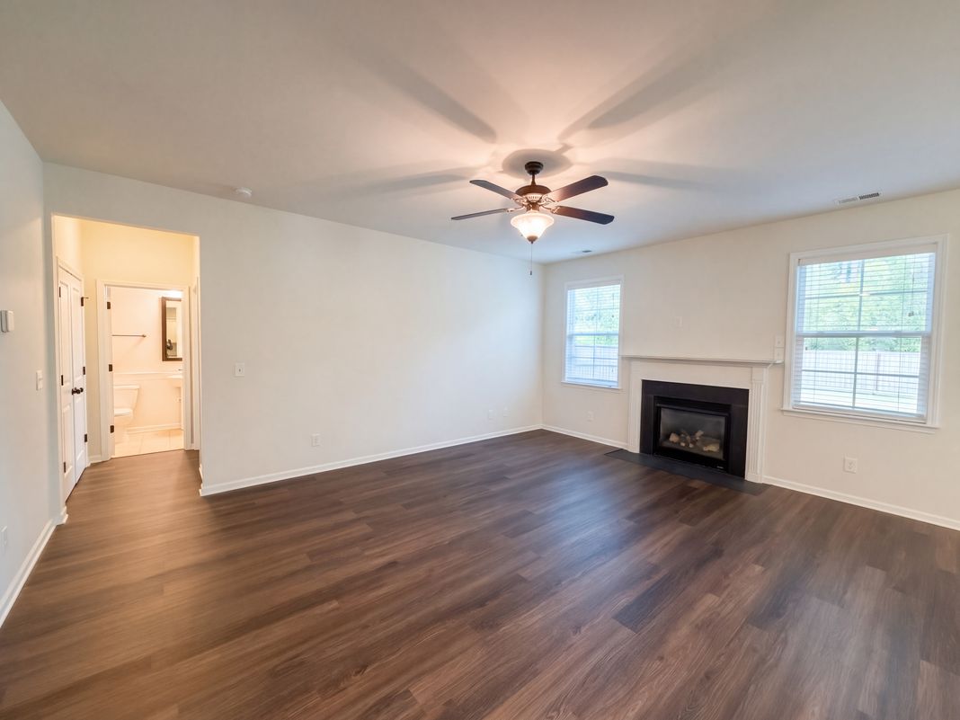 Property photo 3 of 317 Whispering Breeze Ln