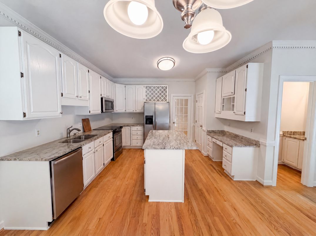 Property photo 2 of 2501 Dunmore Ct