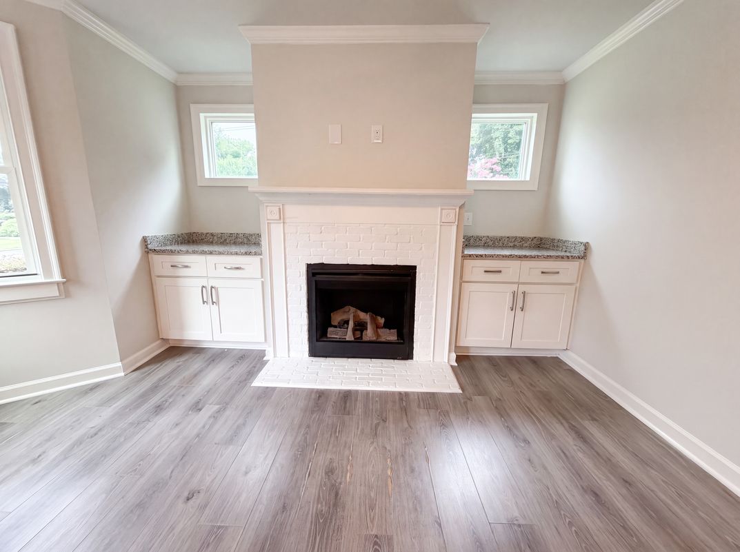 Property photo 3 of 821 Jackson St