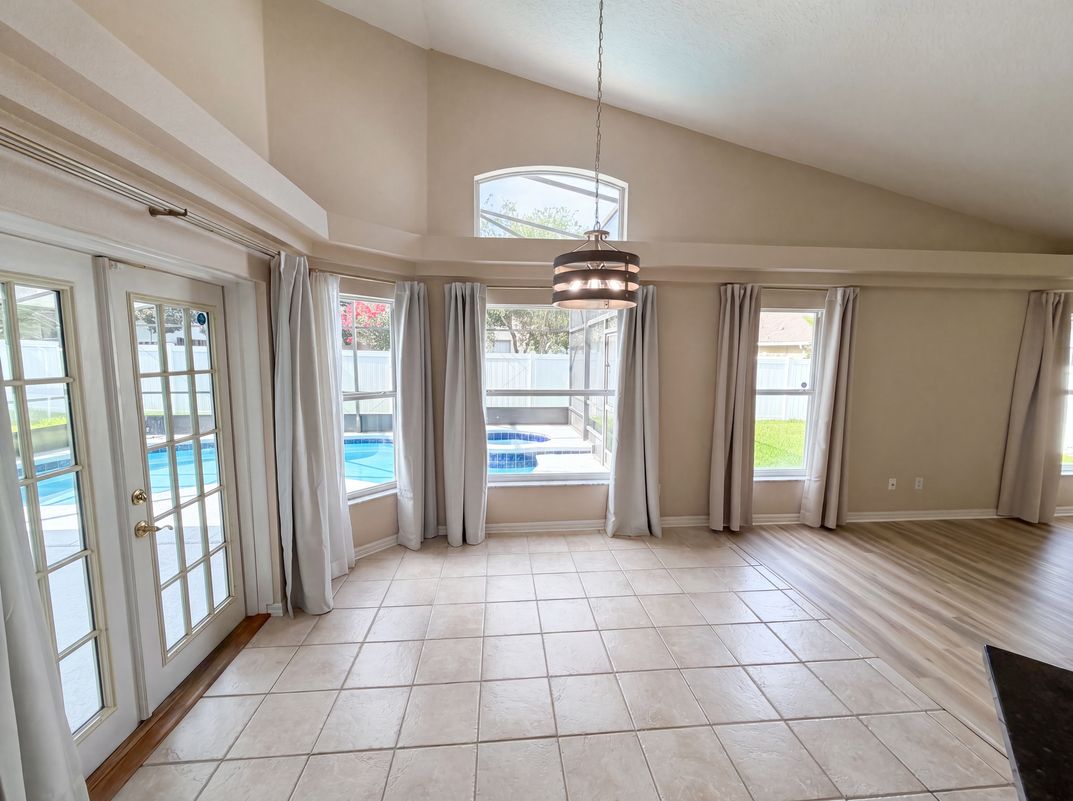 Photo 12 of 31 of 1619 River Birch Ave, Oviedo, FL