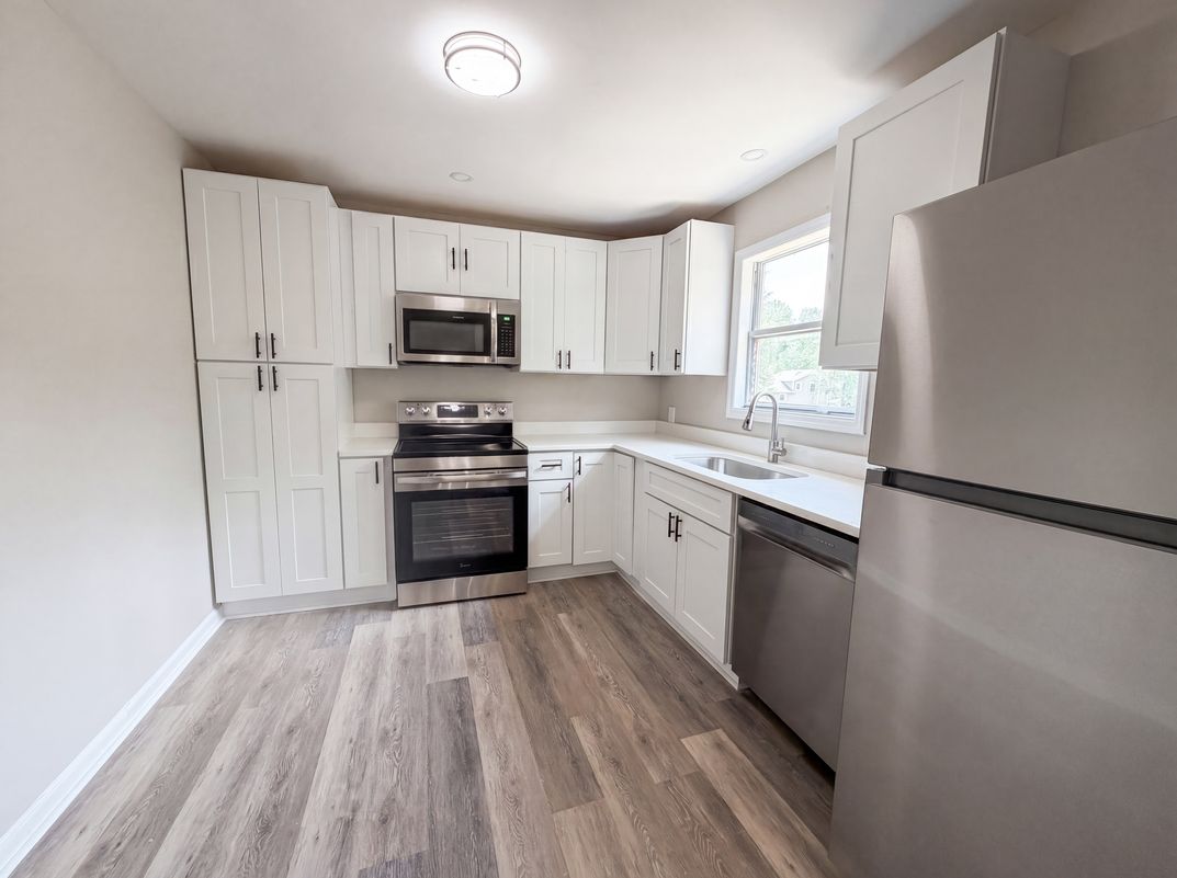Property photo 2 of 3510 Cedartree Ter