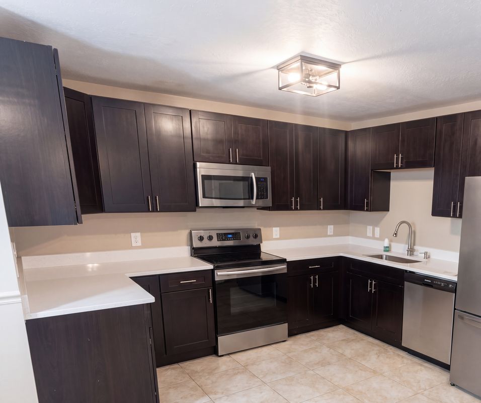 Property photo 2 of 1538 N Lawnwood Cir Apt 3