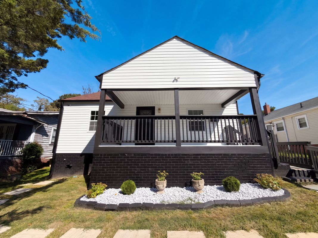 Property photo 1 of 517 E 27th St