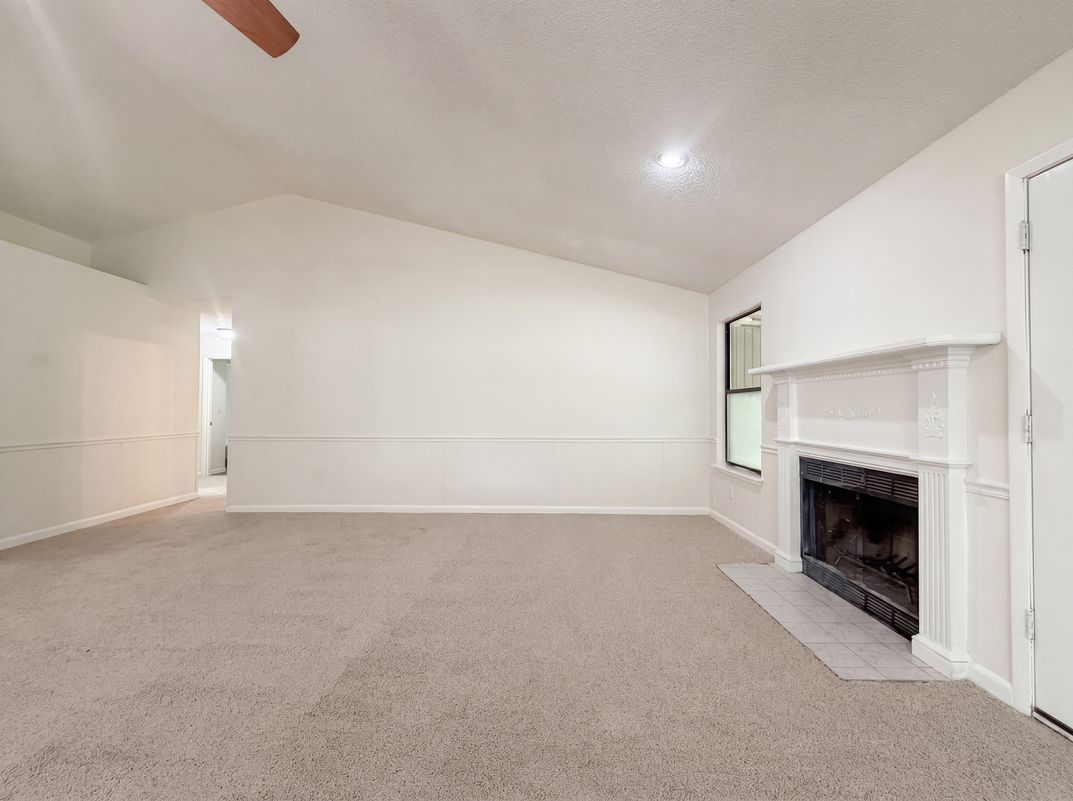 Property photo 3 of 7737 Pepper Cir E