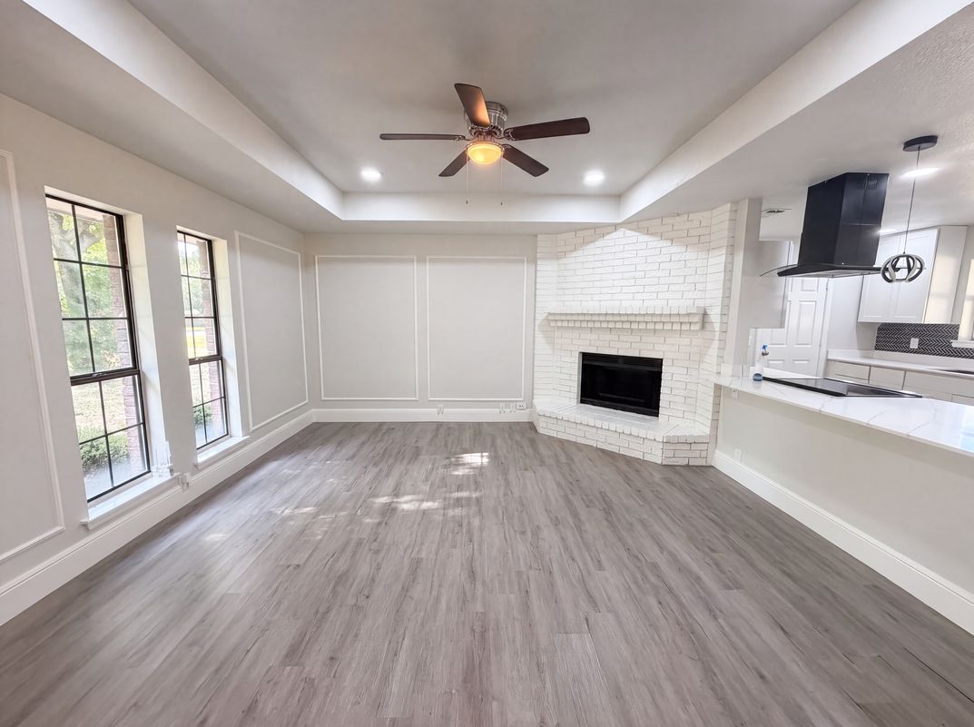 Property photo 3 of 127 Jason Dr