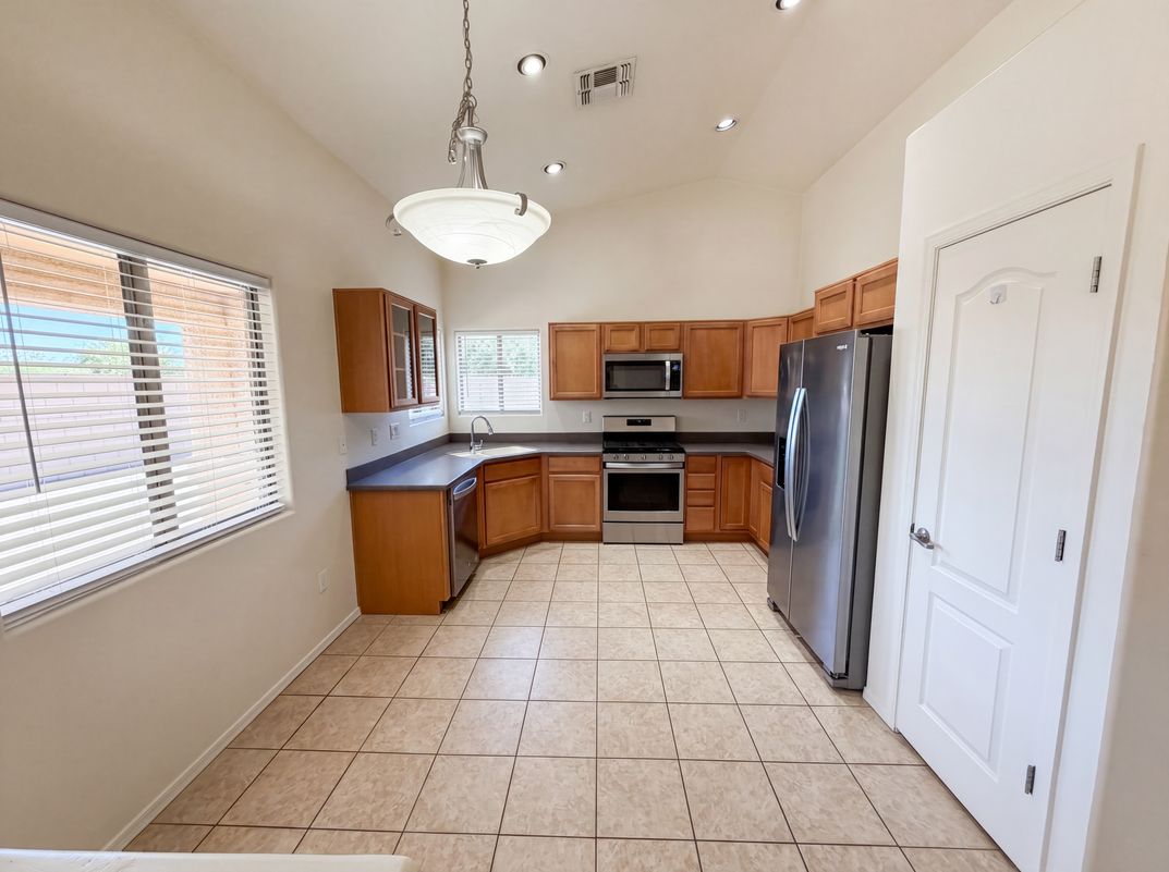 Property photo 2 of 11691 W Stone Hearth St