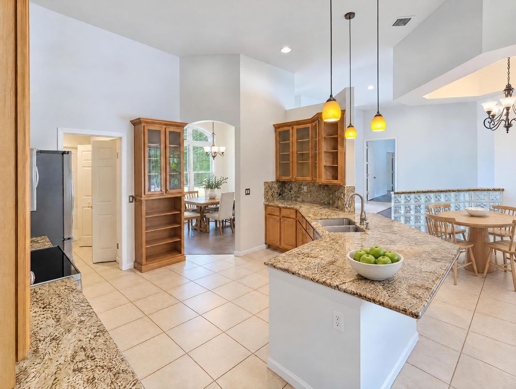 Property photo 2 of 12795 79th Ct N