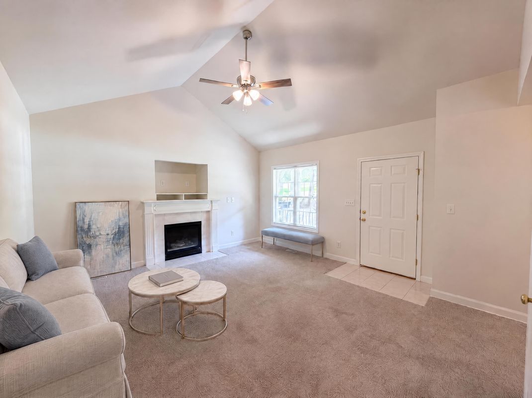 Property photo 3 of 128 Madeline Ct