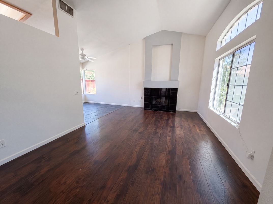 Property photo 3 of 13154 Oberlin Ave
