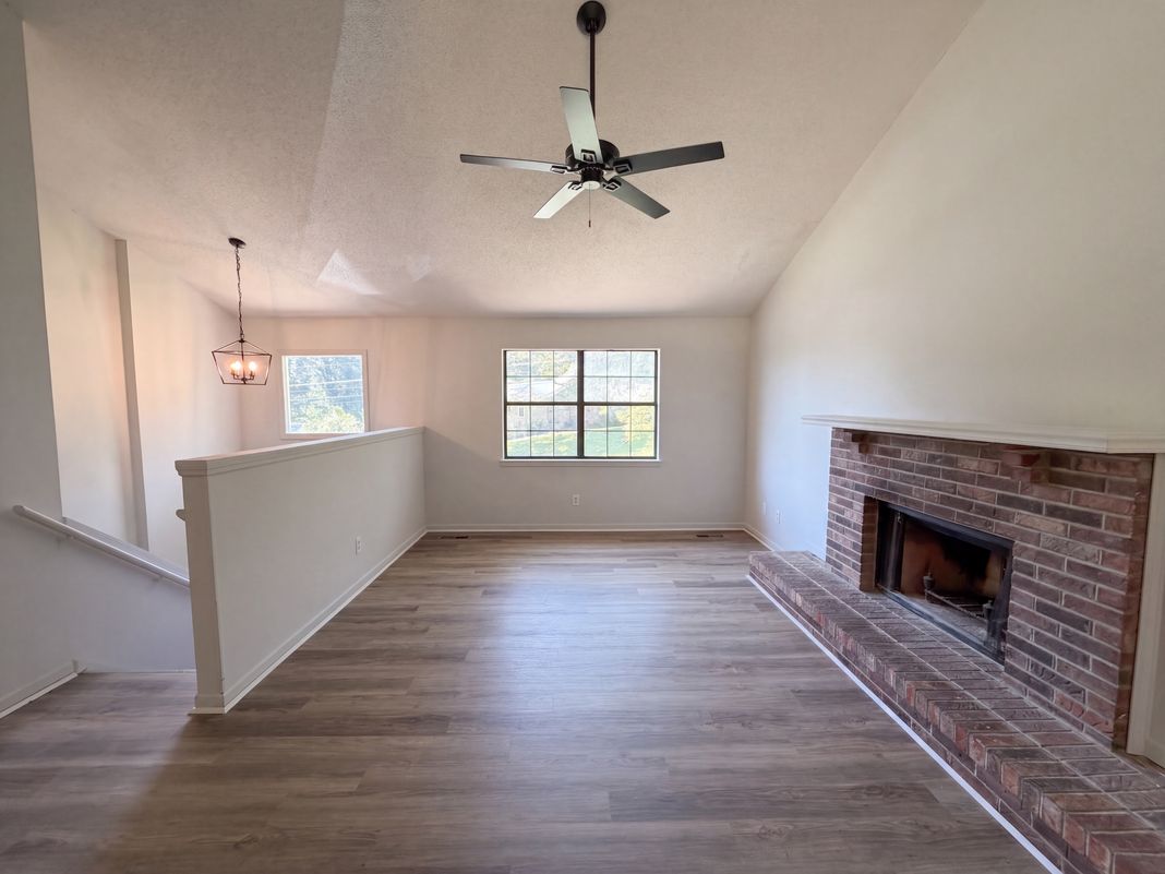 Property photo 3 of 8911 Quail Run Dr