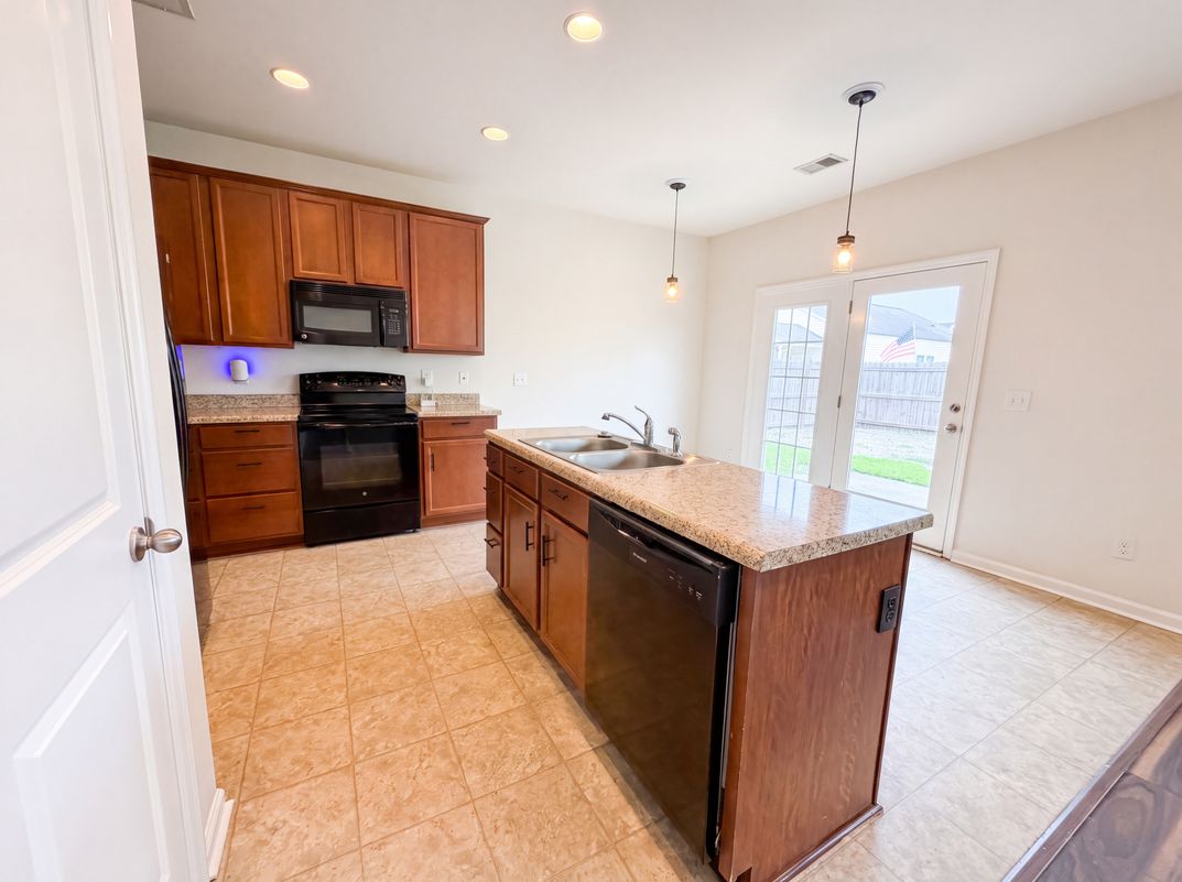 Property photo 2 of 457 Stoney Field Dr