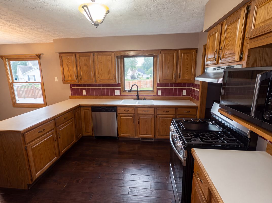 Property photo 2 of 1100 Prescot Ave NW