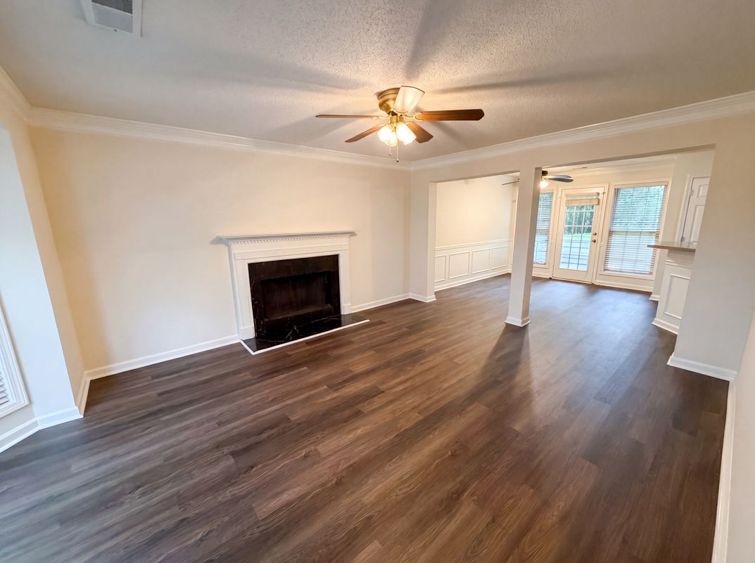 Photo 3 of 34 of 215 Twin Brook Way, Lawrenceville, GA