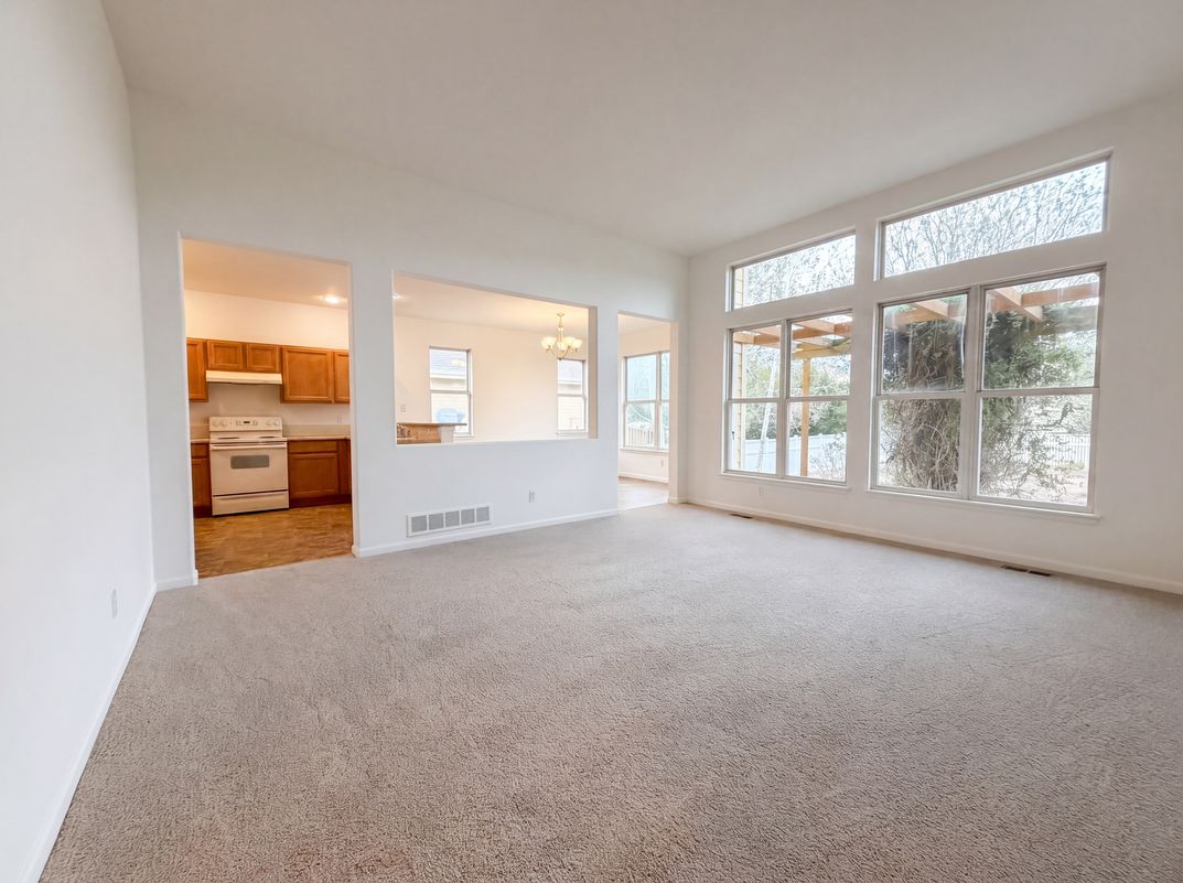 Property photo 3 of 10184 Ferncrest St