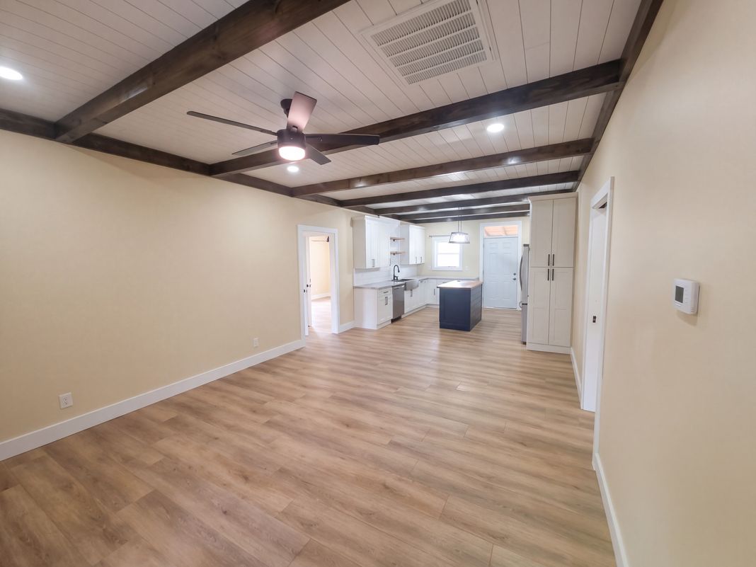 Property photo 3 of 576 Stanley St