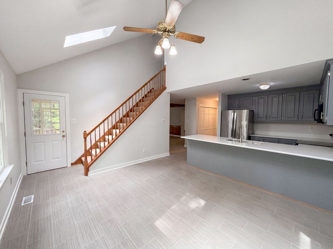 Photo 6 of 21 of 5517 W Bay Ct, Midlothian, VA