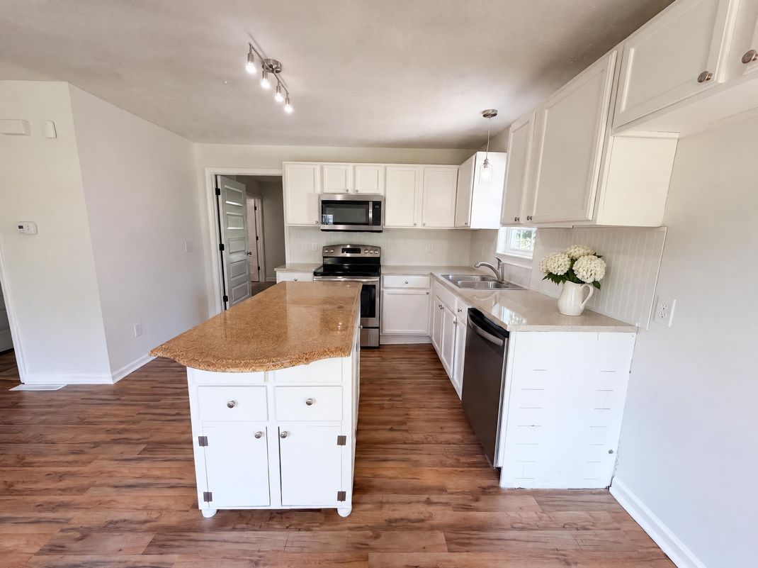 Property photo 2 of 4982 Follansbee Rd
