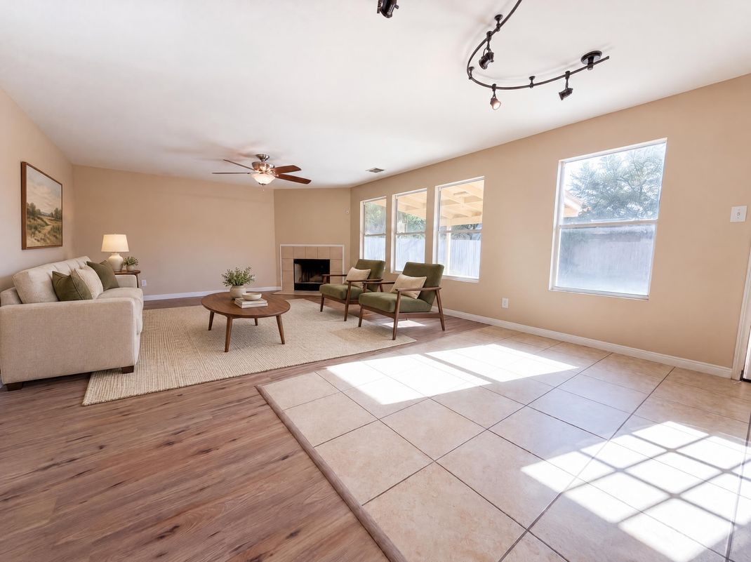 Property photo 3 of 16423 Turf Clb
