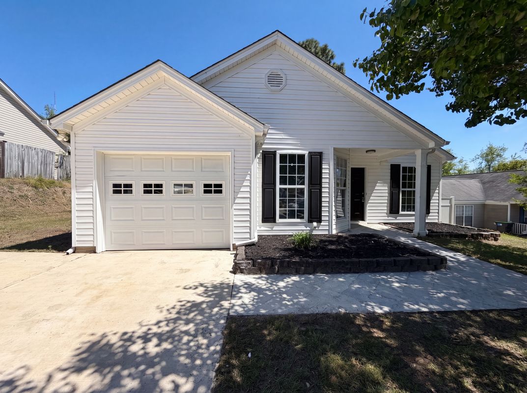 Property photo 1 of 109 Crown Colony Ct
