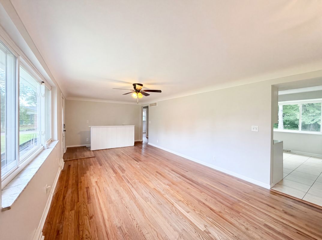 Property photo 3 of 4481 Forest Trl