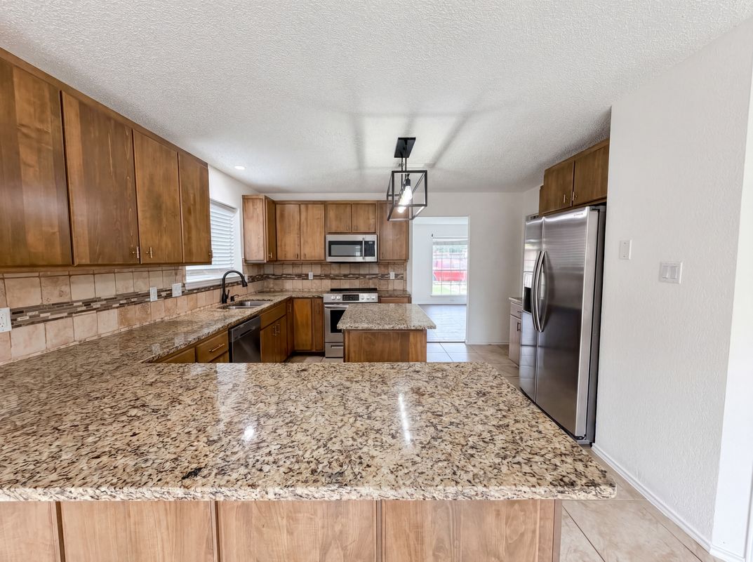 Property photo 2 of 1301 Judy Ln
