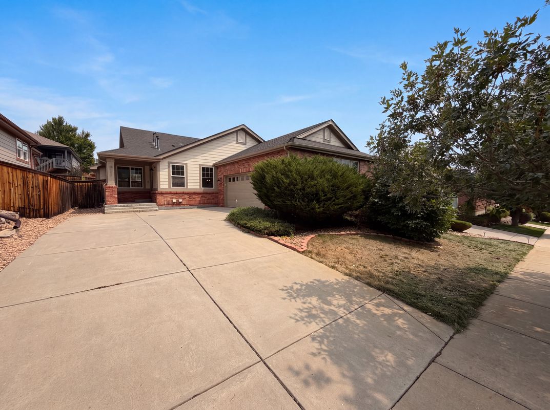 Property photo 1 of 2802 S Ireland Way