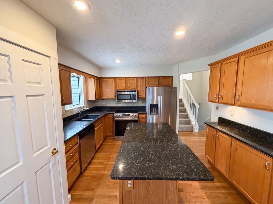 Property photo 2 of 3920 Cedric Ln