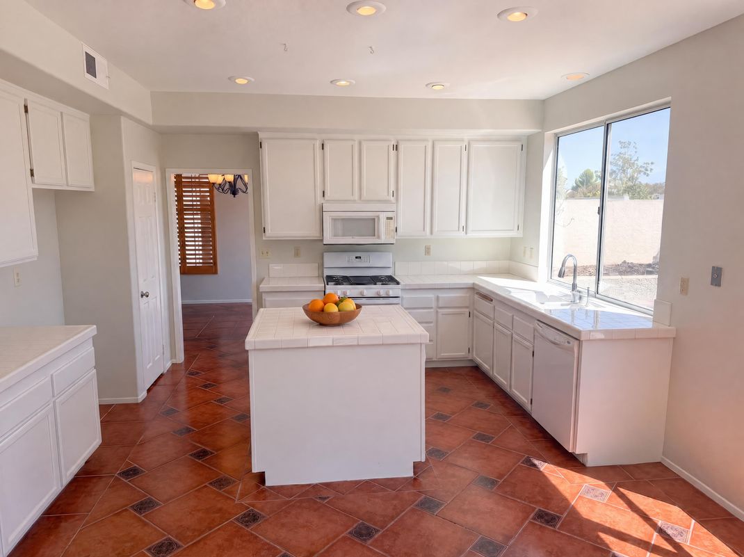Property photo 2 of 8932 Mesa Oak Dr