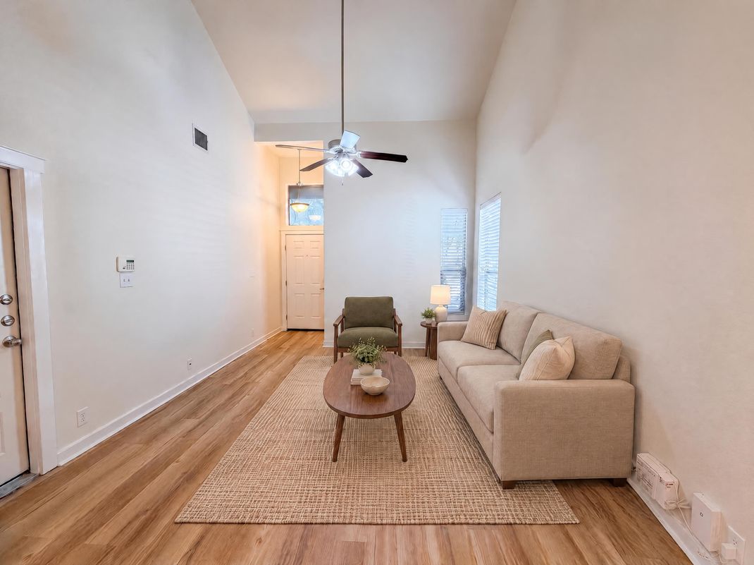 Property photo 3 of 2101 Rivers Edge Way Apt 29