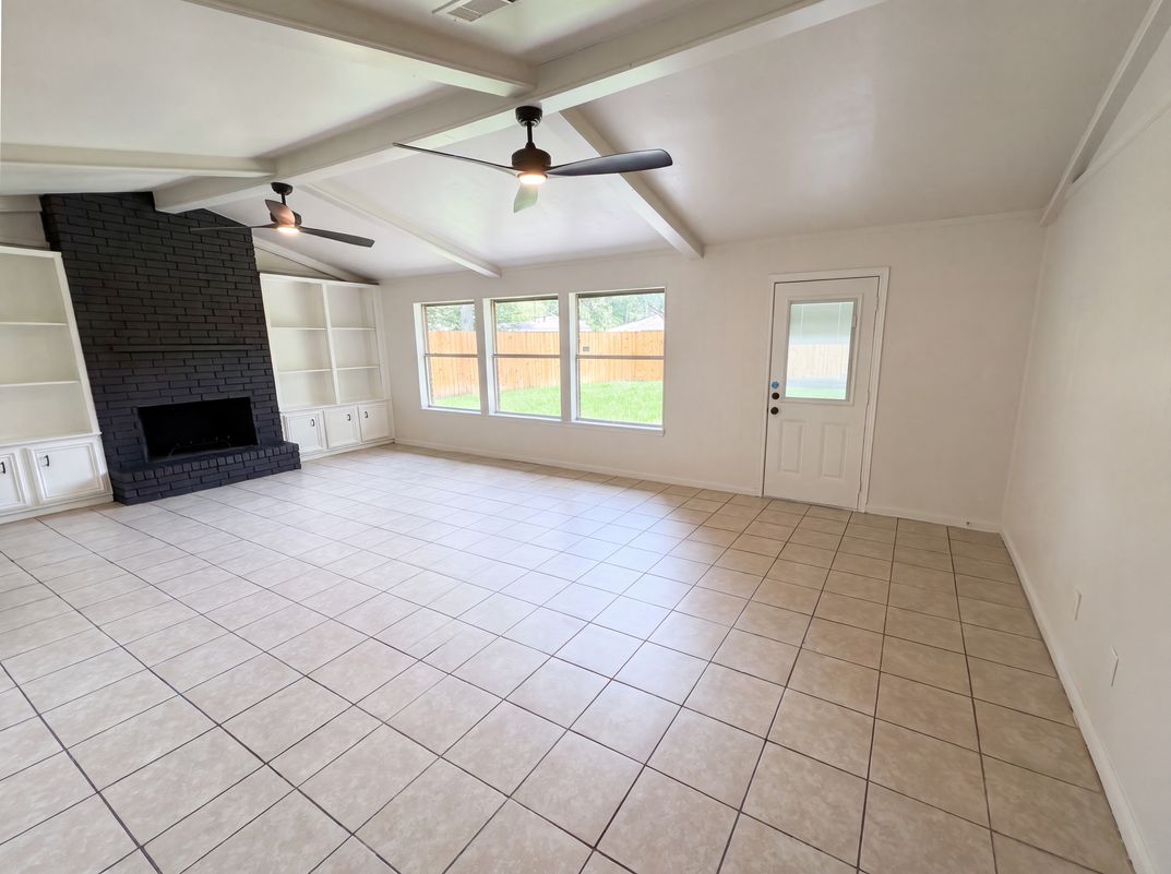 Property photo 3 of 719 Equinox St