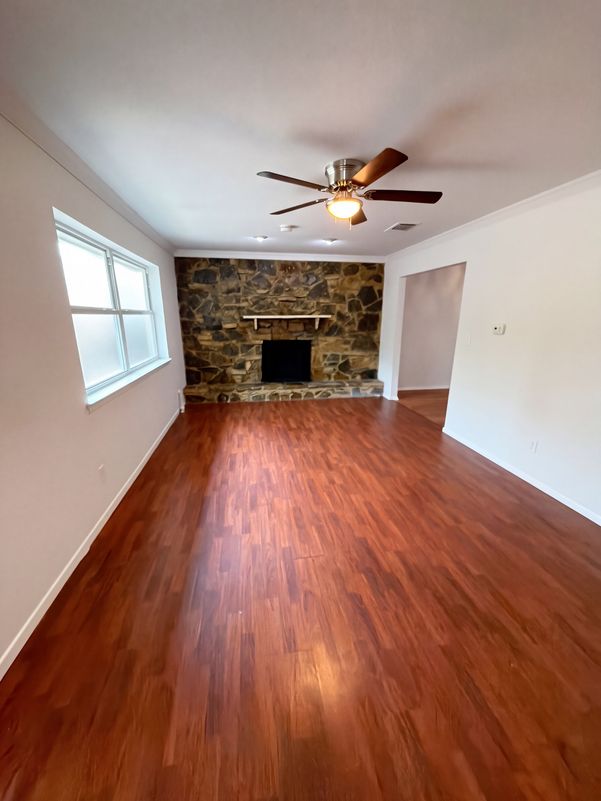 Property photo 2 of 3411 Halifax Dr