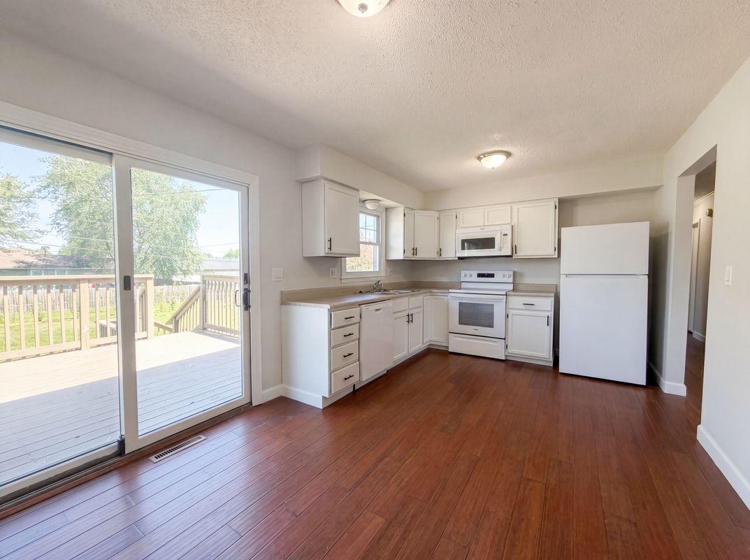 Property photo 2 of 231 Downey Dr