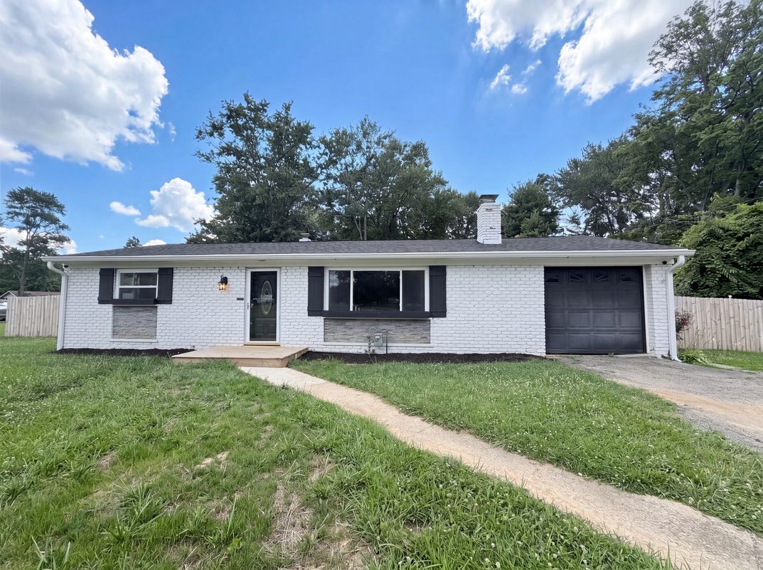 Property photo 1 of 4481 Forest Trl