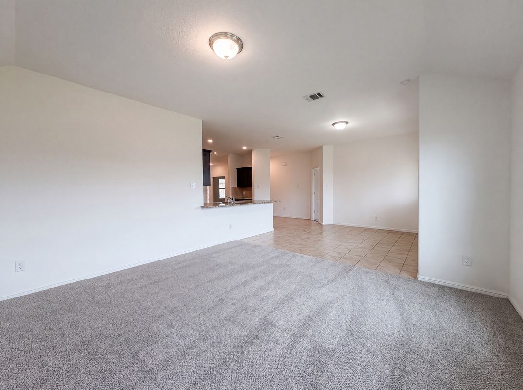 Property photo 3 of 748 Wylie St